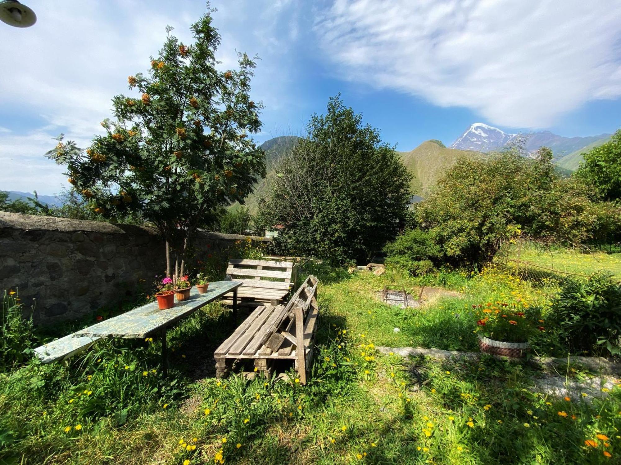 Dato Khetaguri Apartment Kazbegi Kültér fotó